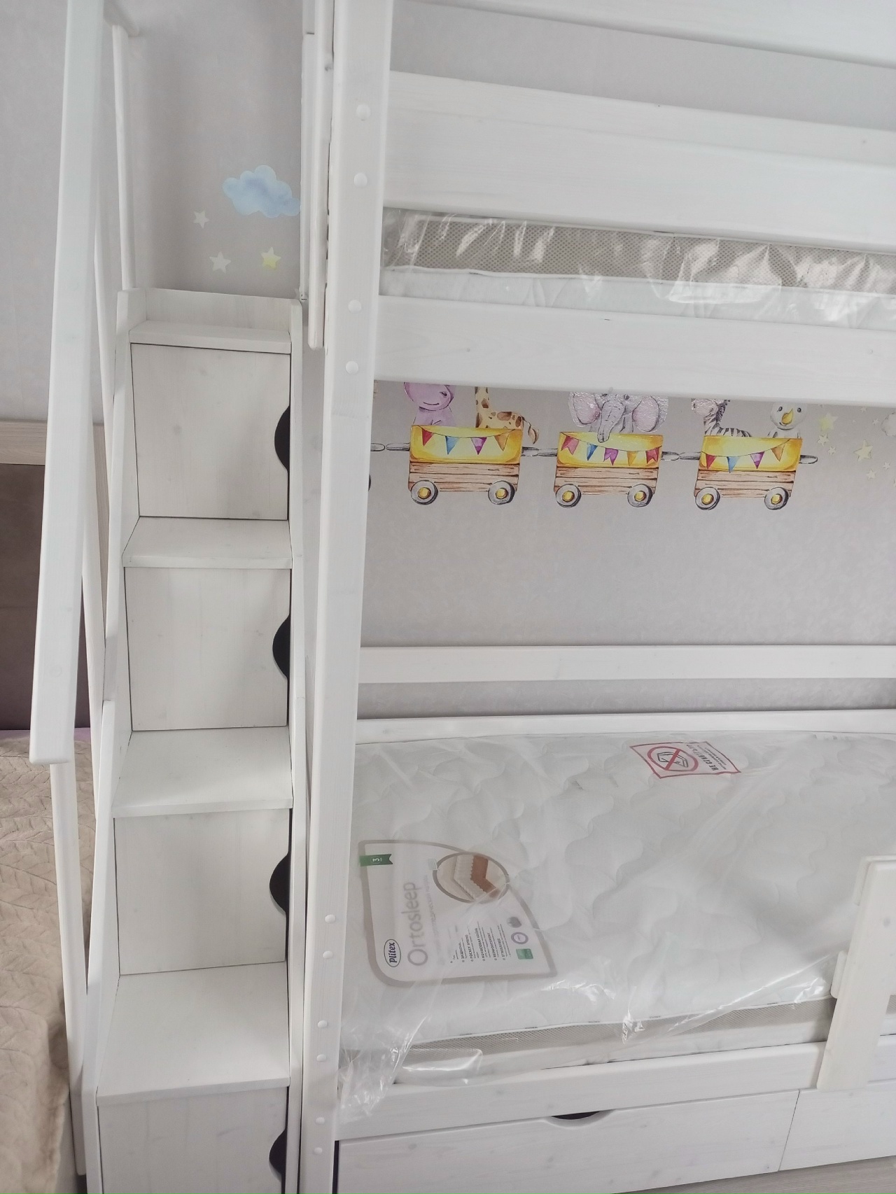 Детская кроватка вид 2